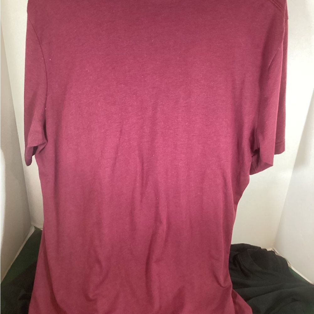 The Pioneer Woman Burgundy Graphic Tee Extra Large - Picture 2 of 2